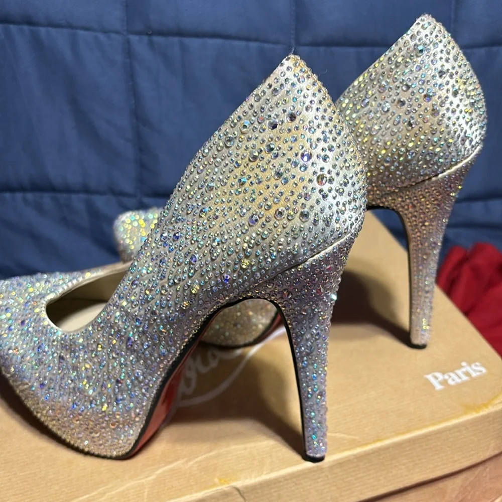 Christian Louboutin Crystal Embellished Platform Pumps - Silver